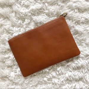 🌿New🌿 Madewell Leather Clutch in English Saddle